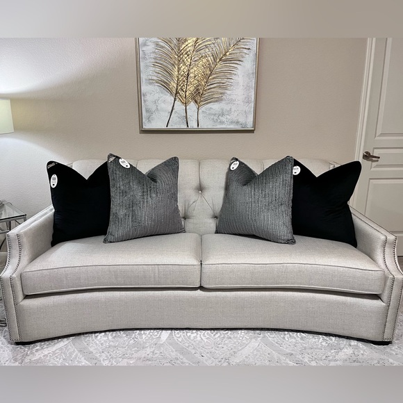 1-NWT CALLISTO HOME FUR/VELVET DECORATIVE PILLOW (Read description for details) - Picture 13 of 17